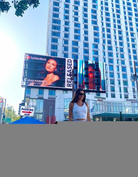 Sinead Harnett ヌードのポルノスター 写真