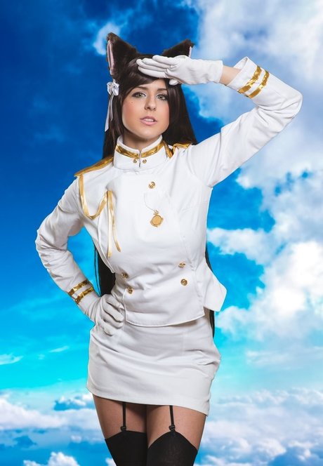 金髪の筋肉オンリーファンズ 無料セクシー 画像