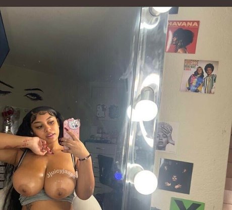 Jasmyn Aaliyah スター ヌード 画像