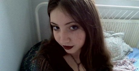 チェコのティーンズオンリーファンズ セクシー 写真