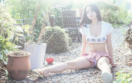 Starlight h20 ヌード女優 画像