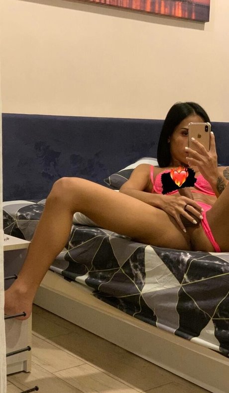 Miss Ryan Iris セックスモデル 写真