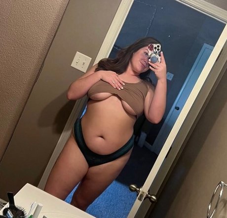 ビキニフェラチオオンリーファンズ 美しい裸 写真