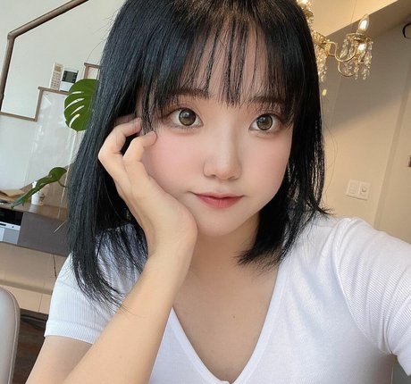 Dalshasha 裸の女優 画像