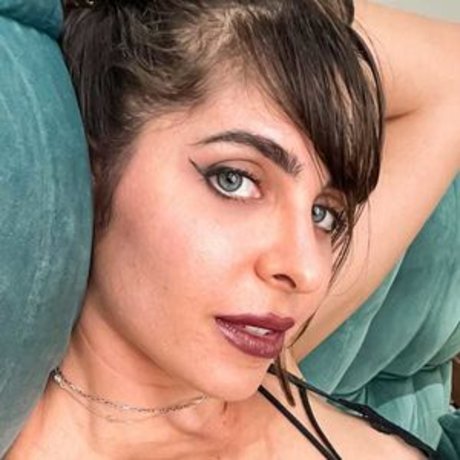 Caca Diniz ポルノスター 独占 写真