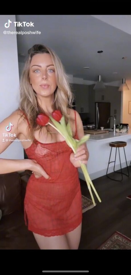 Therealposhwife 高品質モデル 写真