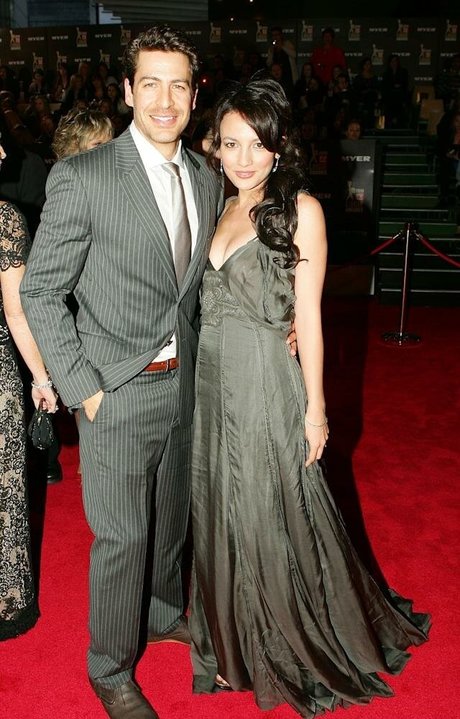 Alin Sumarwata スター ヌード 画像