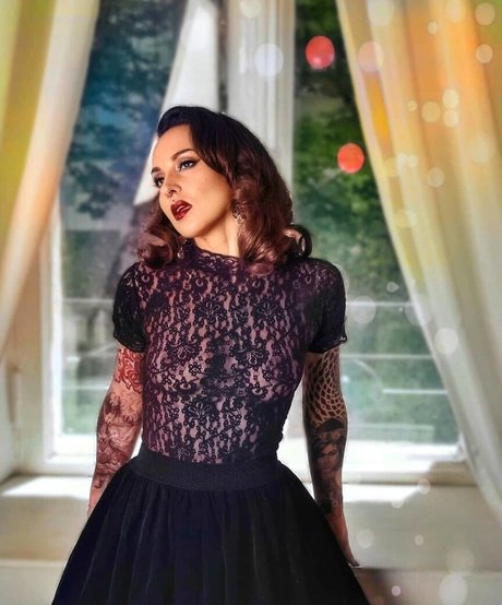 Tatiana Shmayluk ポルノスター 裸 画像