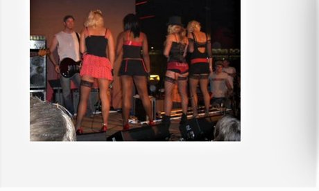 Scarlette Douglas アートスター ギャラリー