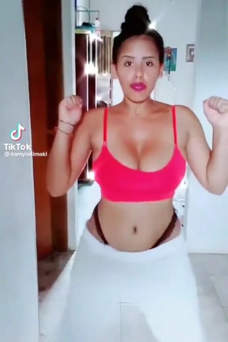 Kamylla Lima 素敵なポルノスター 写真