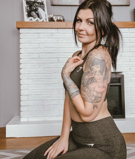 Elaina Grant ポルノスター パーフェクト 写真