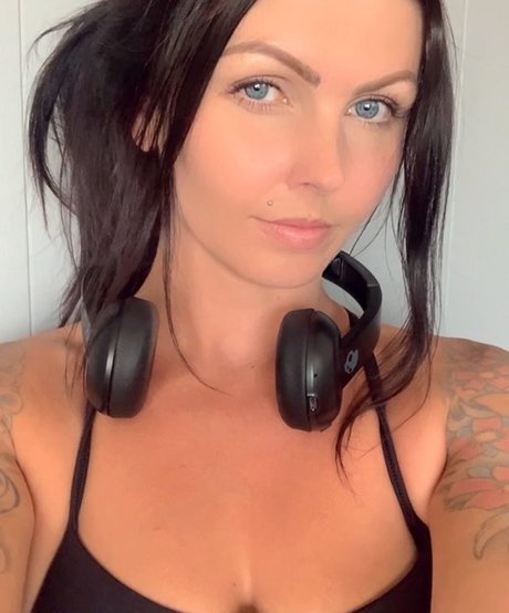 Elaina Grant 美しいポルノスター 写真