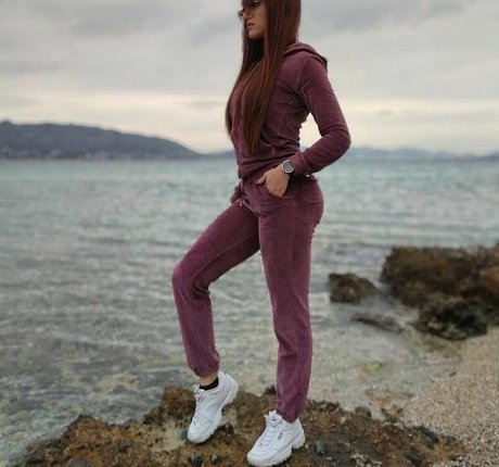 陸軍の熟女オンリーファンズ ホットポルノ 写真