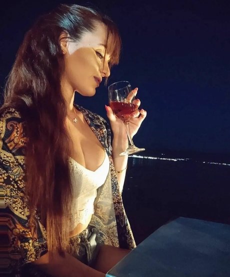 フィットネス 裸 オンリーファンズ えろた 画像