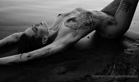 ぽっちゃりティーンオンリーファンズ 美しいヌード 写真