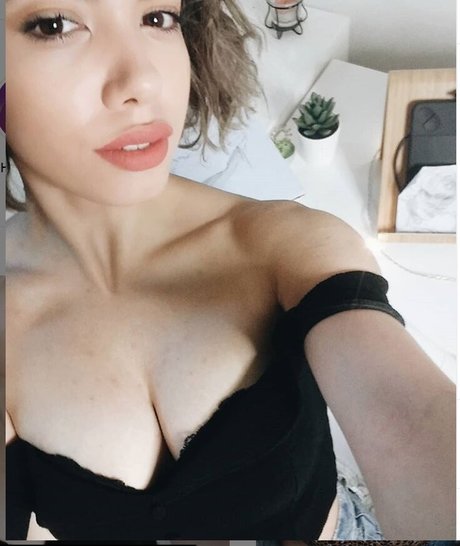 CookieThrills スター 裸 写真