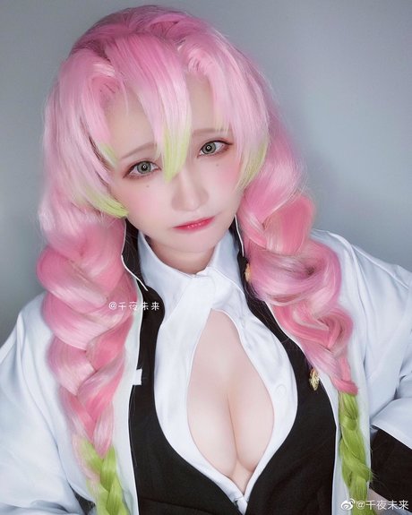 SenyaMiku ヌードスター 写真