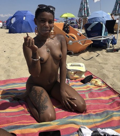 Darling Nicky ポルノスター 無料 画像