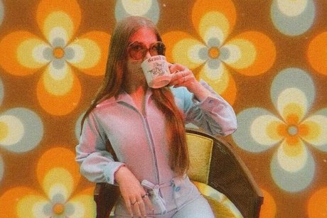 黒檀の熟女オンリーファンズ 無料 画像