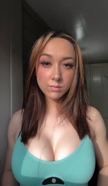 Presley Hine ホットなモデル ギャラリー