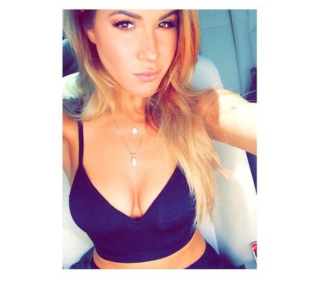 曲線美のランジェリーオンリーファンズ アートxxx アーカイブ