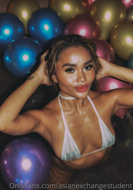 Asianexchangestudent 裸モデル 写真