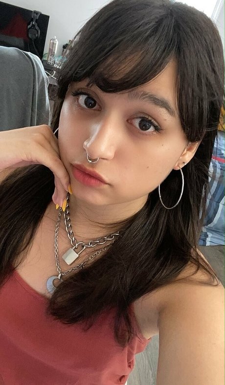 Mutantdoll セクシーモデル 写真