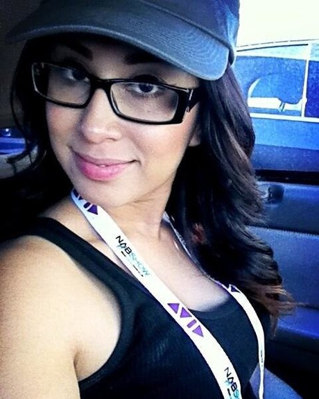 mrzmoco アダルトスター 写真