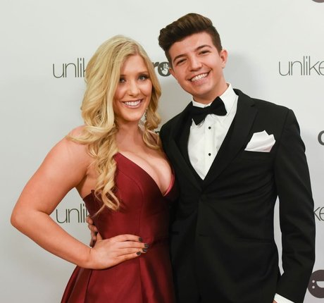 Brianna A 無料スター ギャラリー