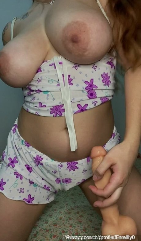 Emellly0 女優 写真