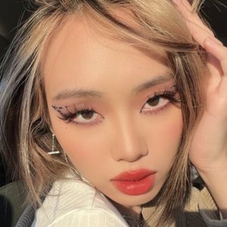 Chael dot セックスモデル 画像