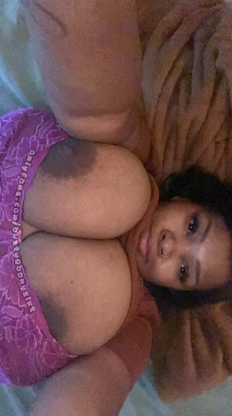 MsMoodyBB ポルノスター ギャラリー