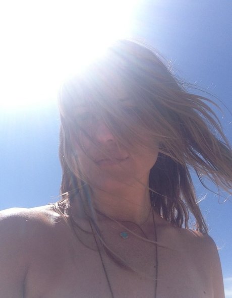 ぽっちゃりカップルオンリーファンズ ポルノグラフィック ギャラリー