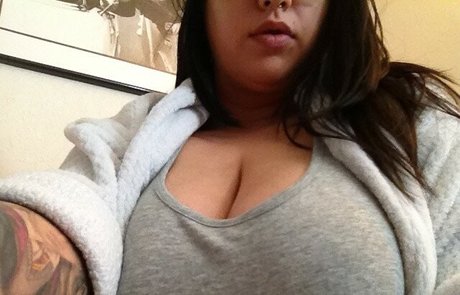 Silvercharmer ポルノスター エロティック 写真