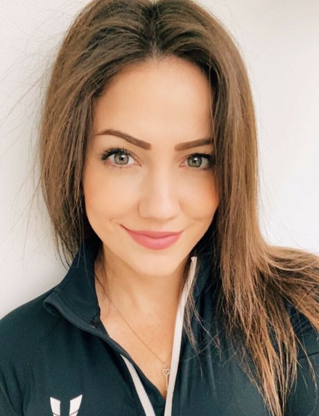 シャワー3P オンリーファンズ 裸 ギャラリー