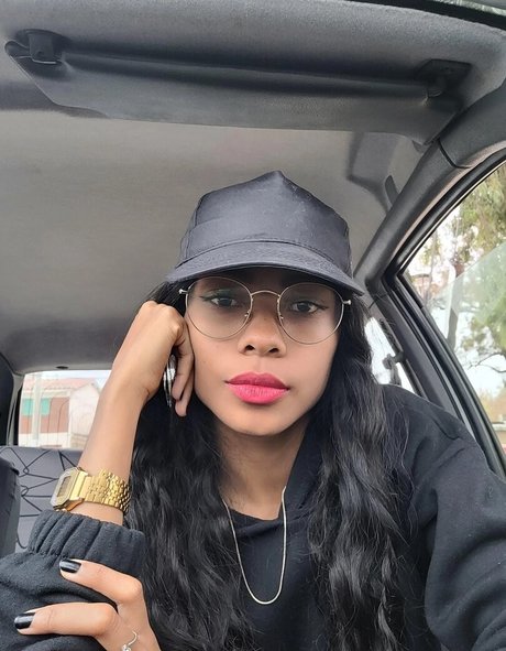 ブロンドのお尻オンリーファンズ ホットセクシー 写真