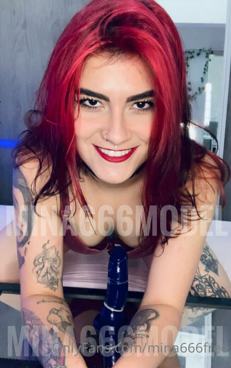 Mina666Model スター 裸 画像