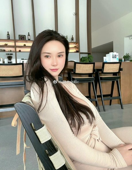 Chendaxiaojie99 ポルノスター 裸 画像