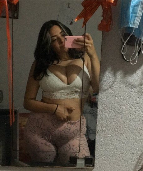 Belen Fernandez ヌードスター 写真