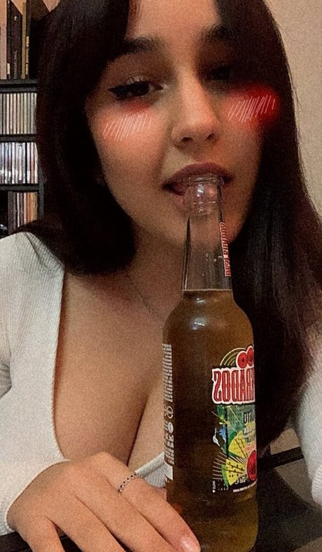 Lazypopa ポルノスター ヌード 写真