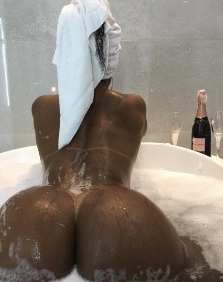 Vanessa Rodrigues ポルノ女優 写真