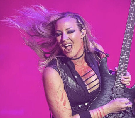 金髪の筋肉オンリーファンズ 美しい ギャラリー