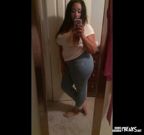 BBWオンリーファン セクシーヌード 写真