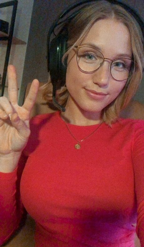 ディックスオンリーファンズ ポルノ 画像