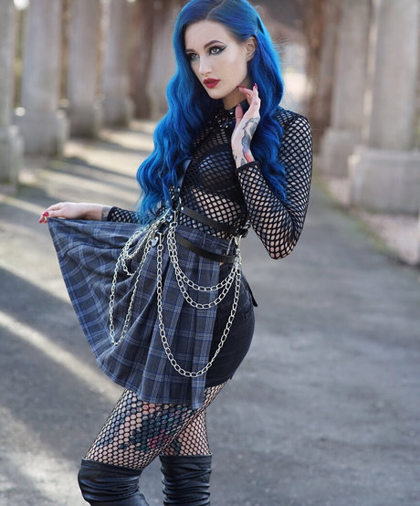 ミラーセルフィーオンリーファンズ 無料エロ 画像