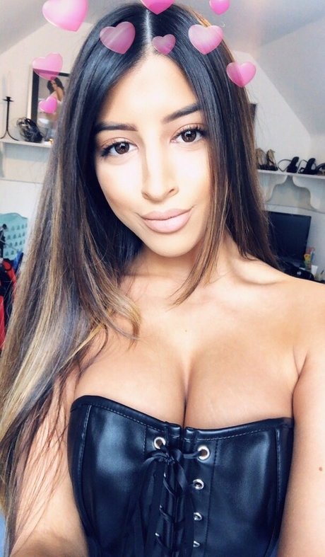 チェコのティーンズオンリーファンズ セックス 写真