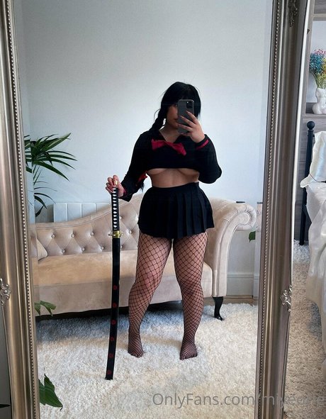 異人種間XXX オンリーファンズ アートヌード 写真