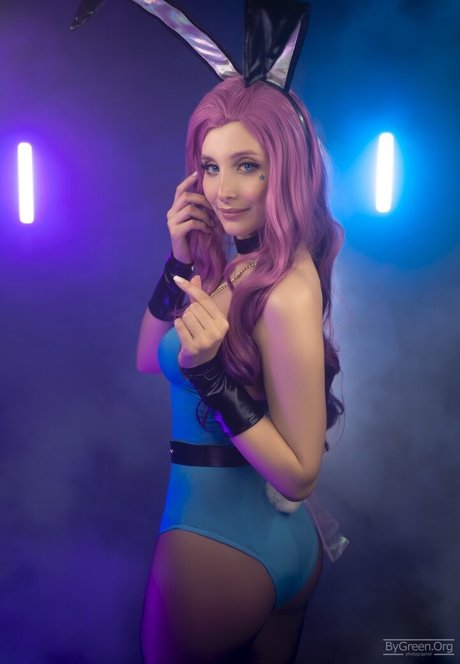 Mari Evans 完璧な女優 写真