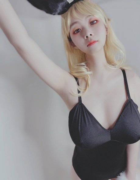 Xiao Tun Shen 無料女優 写真