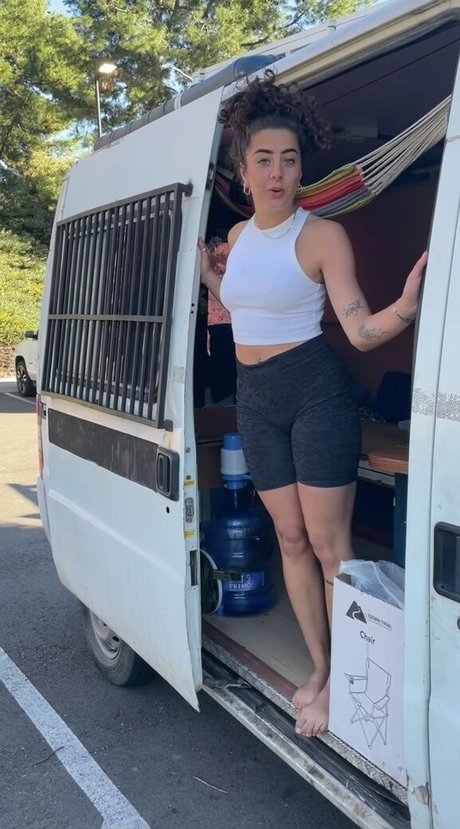 アマチュアディープスロートオンリーファンズ ホット裸 写真